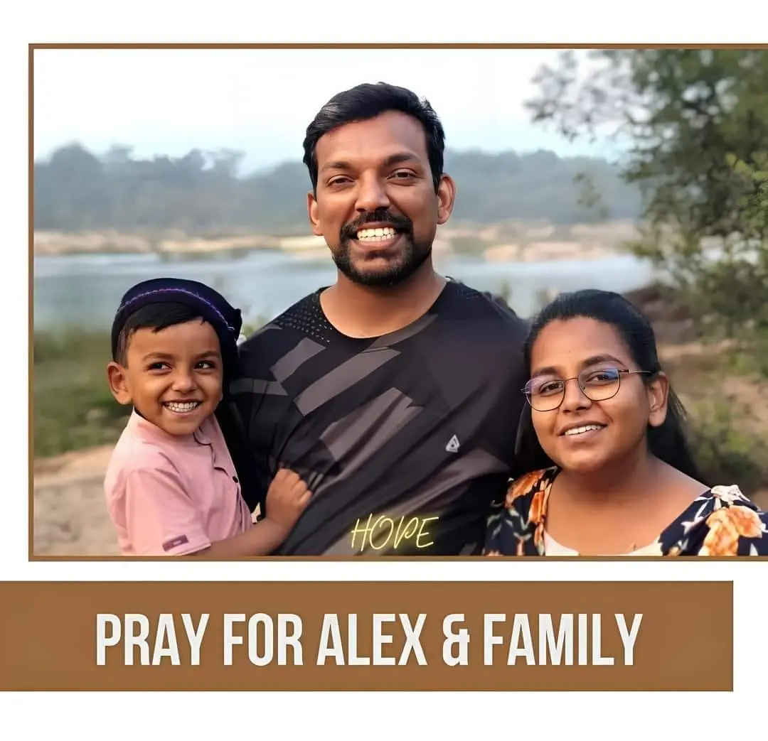 ഇവാൻജെലിസ്റ്റ് അലക്സ് ഡേവിഡും കുടുംബവും ഛത്തീസ്ഗഡിൽ വച്ച് കാറപകടത്തിൽ പെട്ടതിനെ തുടർന്ന് ഇളയ പൈതൽ കർത്തൃസന്നിധിയിൽ ചേർക്കപ്പെട്ടു.
