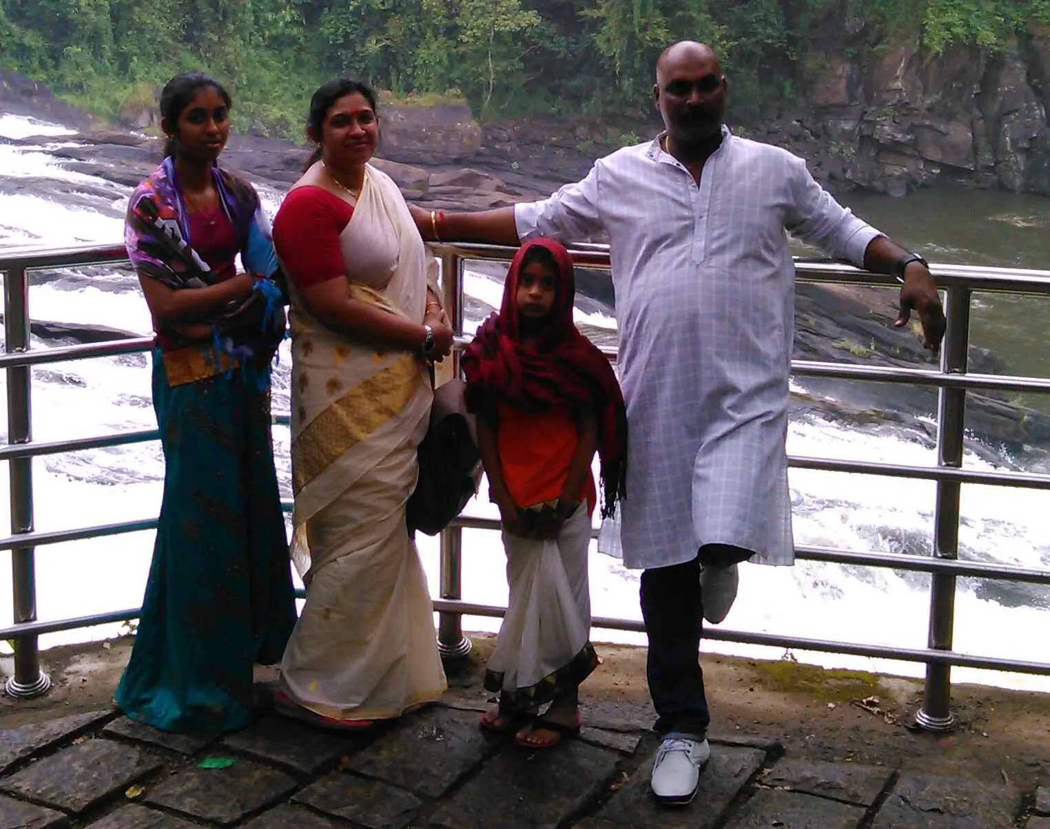Mr.Jayasankar Mrs.Mohanadevi & family,Malaysia