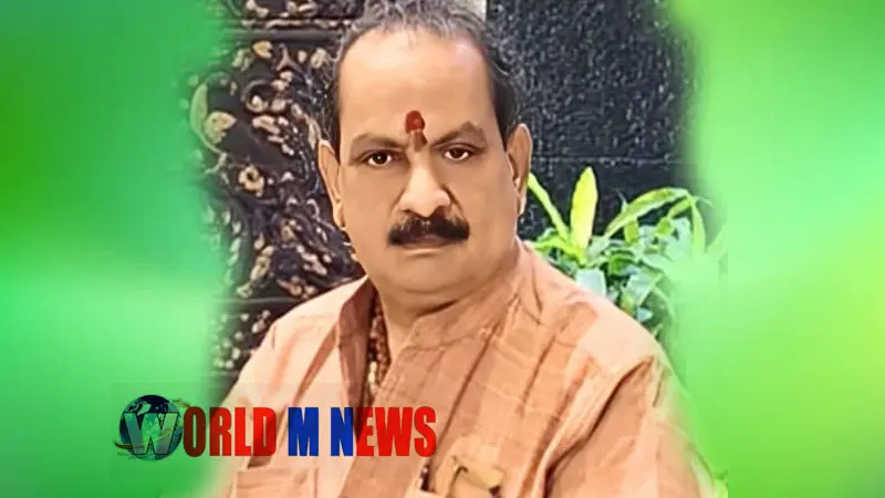 നാസിക് മലയാളി കൾച്ചറൽ അസോസിയേഷൻ ഉത്തംകുമാറിനെ ആദരിക്കുന്നു