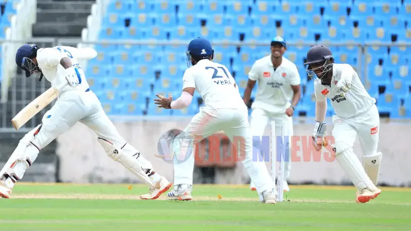 കേരളത്തിനെതിരേ മഹാരാഷ്ട്രയ്ക്ക് മികച്ച തുടക്കം: ഒന്നാം ഇന്നിങ്സില് 219 റൺസിന് കേരളംപുറത്ത്