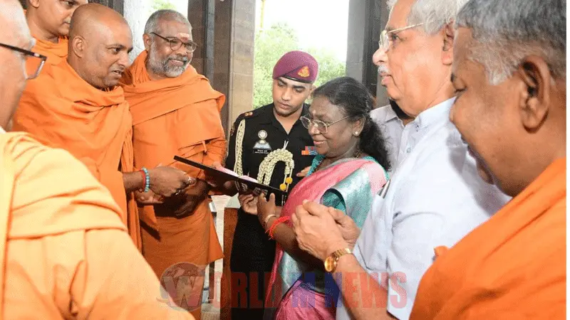 "ഗുരുവിൻ്റെ ജീവിതാനുഭവങ്ങൾ മാനവിക മൂല്യങ്ങളിൽ വിശ്വസിക്കാൻ തലമുറകളെ പ്രചോദിപ്പിച്ചു": രാഷ്ട്രപതി