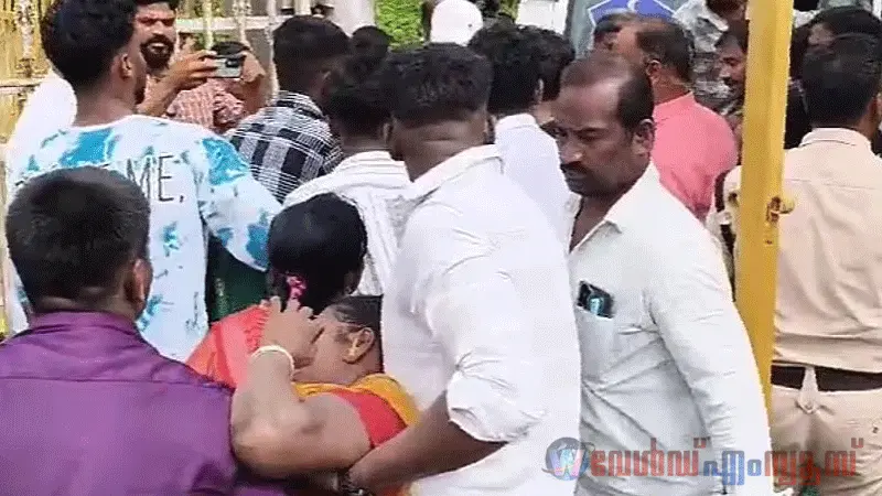 ആന്ദ്ര -വെങ്കിടേശ്വര സ്വാമി ക്ഷേത്രത്തിൽ തിക്കിലും തിരക്കിലും പെട്ട് 9 മരണം,നിരവധിപേർക്ക് പരിക്ക്