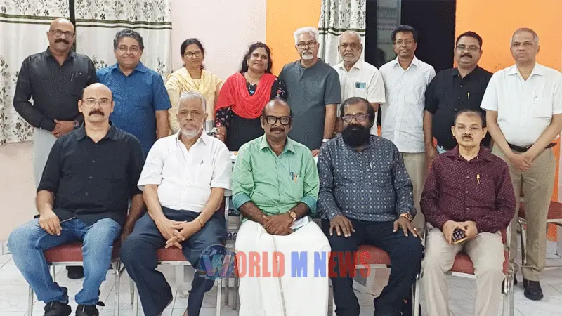 സാഹിത്യവേദിയിൽ ഇ.ഹരീന്ദ്രനാഥ് കഥകൾ അവതരിപ്പിച്ചു.