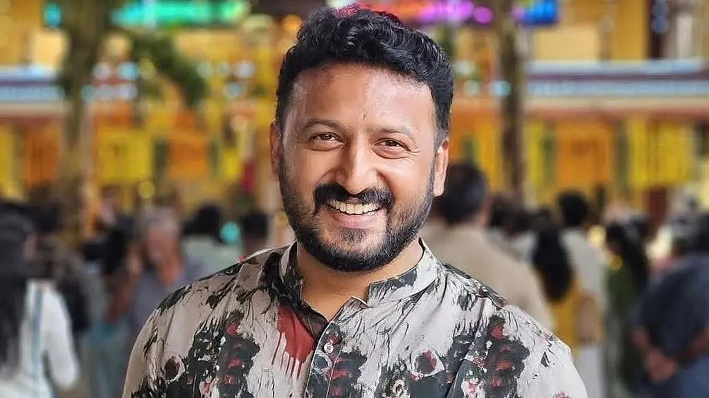 "രാഹുലിനെപോലുള്ള   ചെറുപ്പക്കാർ കോൺഗ്രസിൽ വളർന്നുവരുന്നത് സിപിഎം ഭീതിയോടെ കാണുന്നു" : 'വീക്ഷണം'