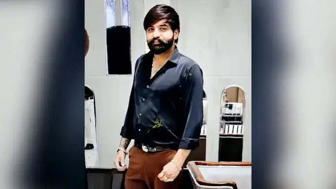 ജന്മദിനത്തിന് മിനിറ്റുകൾക്ക് മുമ്പ് യുവാവ് വെടിയേറ്റ് മരിച്ചു, അക്രമി ഒളിവിൽ