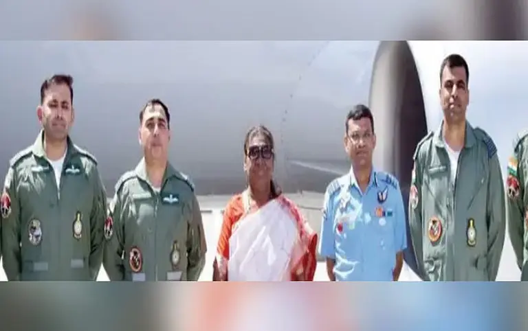 രാഷ്ട്രപതിയുടെ 'ഇന്ത്യ വണ്' വിമാനം പറത്തിയത് മലയാളി