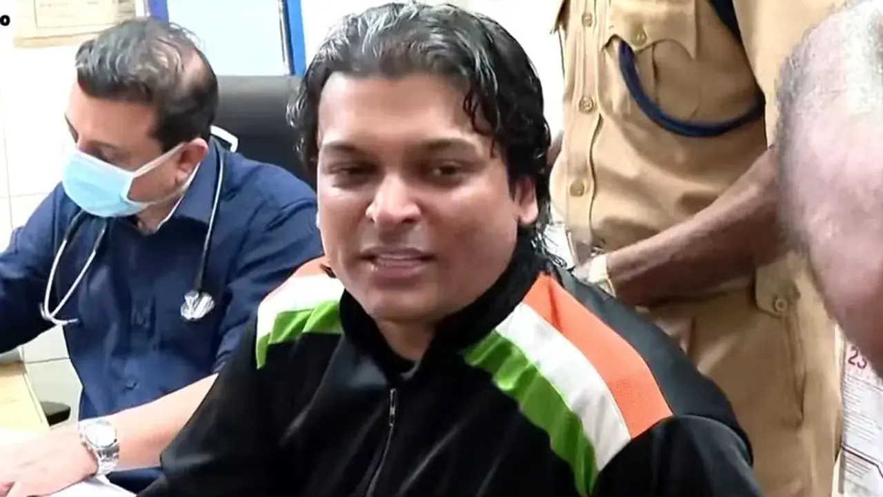ആരോഗ്യനില മോശമായതിനെ തുടർന്ന് രാഹുൽ ഈശ്വറിനെ ആശുപത്രിയിൽ പ്രവേശിപ്പിച്ചു