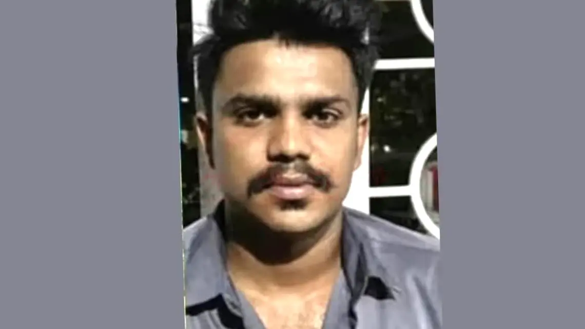 പിണറായിയിൽ ബോംബ് നിർമ്മാണത്തിനിടെ സ്ഫോടനം; സിപിഎം പ്രവർത്തകൻ്റെ കൈപ്പത്തി ചിതറി