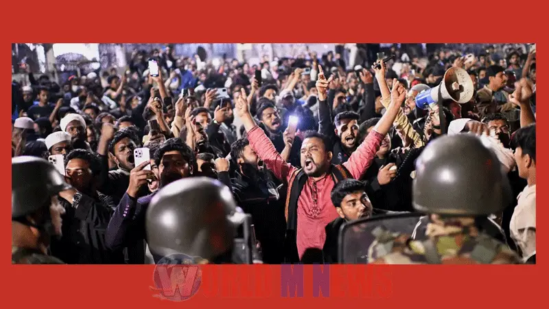 യുവനേതാവ് കൊല്ലപ്പെട്ടതിനെത്തുടർന്ന് ബംഗ്ളാദേശിൽ കലാപം :പ്രക്ഷോഭകാരികൾ പത്രസ്ഥാപനങ്ങൾ കത്തിച്ചു