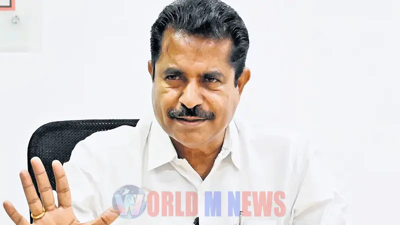 ശബരിമല സ്വർണക്കൊള്ള: അടൂർ പ്രകാശിനെ ചോദ്യം ചെയ്യാൻ എസ്ഐടി നീക്കം