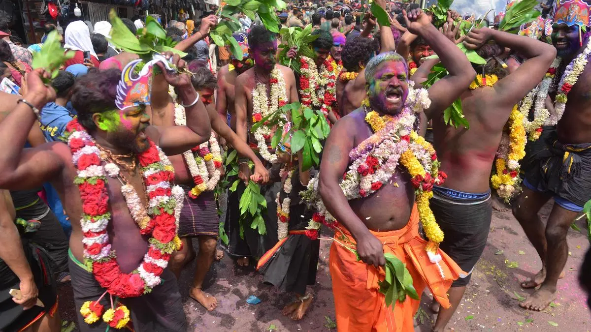 എരുമേലിയിൽ ചരിത്ര പ്രസിദ്ധമായ പേട്ടതുള്ളൽ നടന്നു