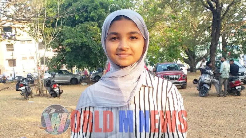 സംസ്ഥാന സ്കൂൾ കലോത്സവം : സദസിനെ കണ്ണീരിലാഴ്ത്തിയ കവിതയുമായി സിയ മെഹ്റിന്