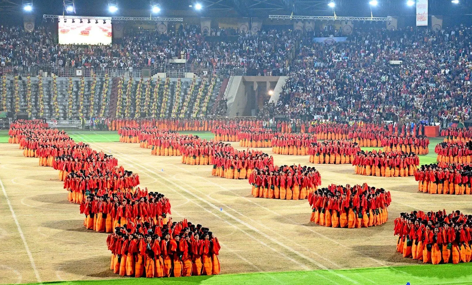 6,957 കോടിയുടെ കാസിരംഗ എലിവേറ്റഡ് കോറിഡോർ പദ്ധതിക്ക് തറക്കല്ലിട്ട് പ്രധാനമന്ത്രി