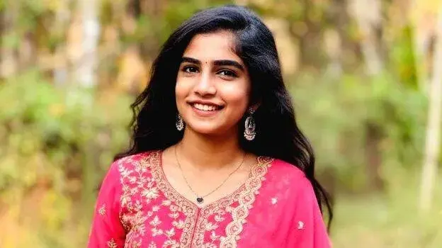 സംസ്ഥാന സ്കൂൾ കലോത്സവം : നാടകമത്സരത്തിൽ തൃശ്ശൂരിനെ വിസ്മയിപ്പിച്ച ശ്രീയുക്തയ്ക്ക് മികച്ച നടിക്കുള്ള അംഗീകാരം