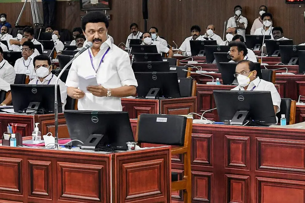 ഗവർണ്ണറുടെയും സർക്കാറിൻ്റെ തമ്മിലടിക്ക് വീണ്ടും തുടക്കമിട്ട് തമിഴ്നാട് നിയമസഭയുടെഈ വർഷത്തെ ആദ്യ സമ്മേളനം
