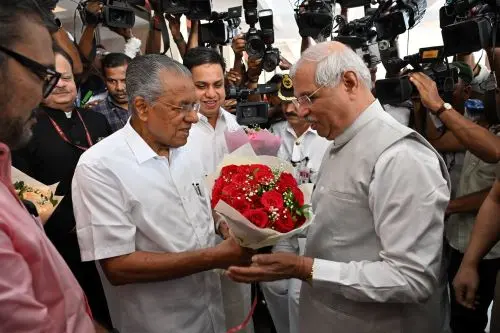 കേന്ദ്രത്തെ വിമർശിച്ചും കേരളത്തിൻ്റെ വികസനനേട്ടങ്ങൾ വിശദീകരിച്ചും ഗവർണറുടെ നയപ്രഖ്യാപന പ്രസംഗം