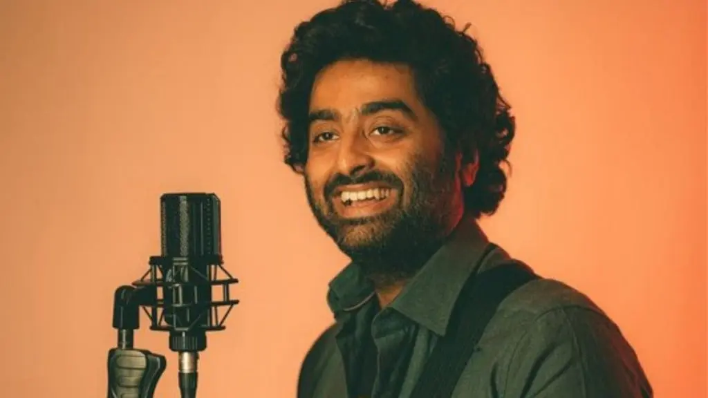 മലയാളികളും മറുഭാഷക്കാരും ദേശക്കാരും നെഞ്ചേറ്റിയ സ്വരം; അര്ജിത്ത് സിംഗ് തീരുമാനം മാറ്റുമെന്ന പ്രതീക്ഷയിൽ ആരാധകർ