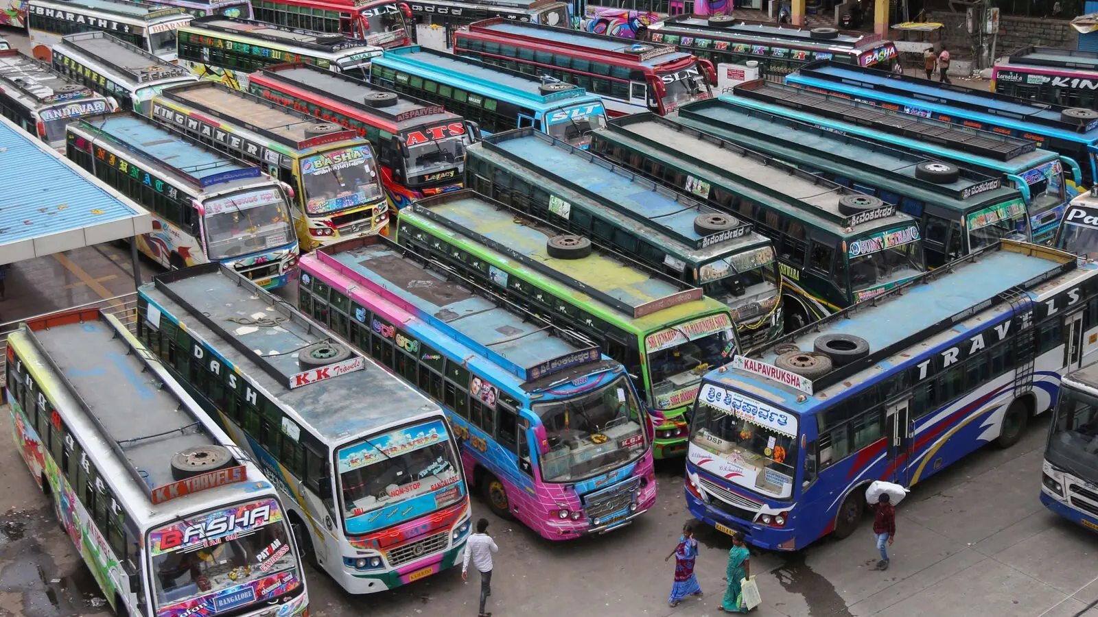 കണ്ണൂരിൽ സ്വകാര്യ ബസ് പണിമുടക്ക് പൂർണം; .KSRTC വിവിധ റൂട്ടുകളിൽ അധിക സർവീസുകൾ നടത്തുന്നു