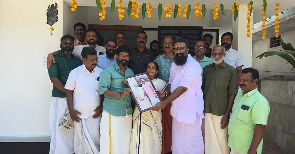 കലുങ്ക് സംവാദത്തില് വീട്ടാവശ്യപ്പെട്ടു : നാലു മാസത്തിനകം സത്യഭാമ അമ്മയ്ക്കു വീട് നിർമ്മിച്ചുനൽകി സേവാഭാരതി