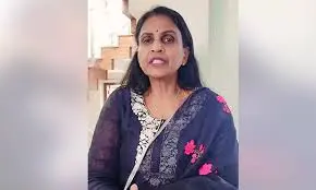 "ട്രെയിൻ യാത്ര ബുദ്ധിമുട്ട്, വീട്ടിൽ അമ്മയെ നോക്കണം....": ഡല്ഹി യാത്ര വിവാദത്തില് മറുപടിയുമായി ആർ. ശ്രീലേഖ