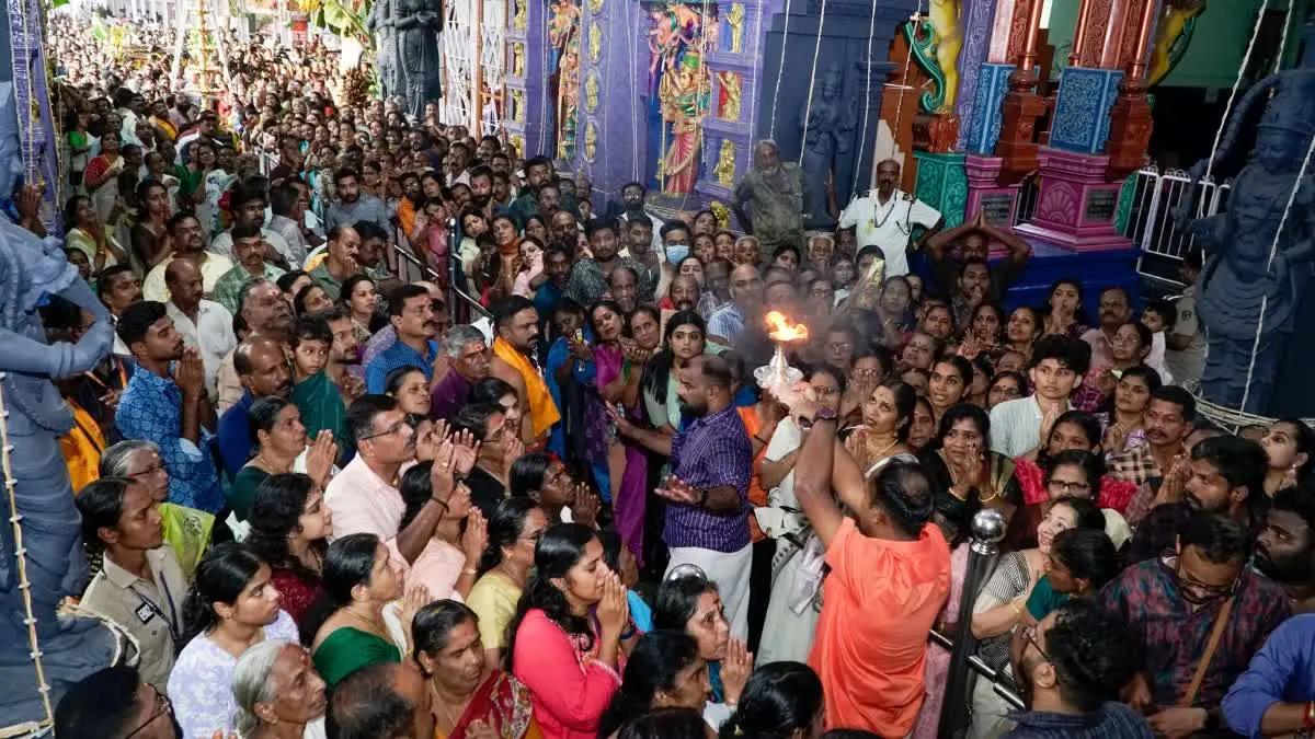 ആറ്റുകാൽ പൊങ്കാല മഹോത്സവത്തിന് ഭക്തിനിർഭരമായ തുടക്കം