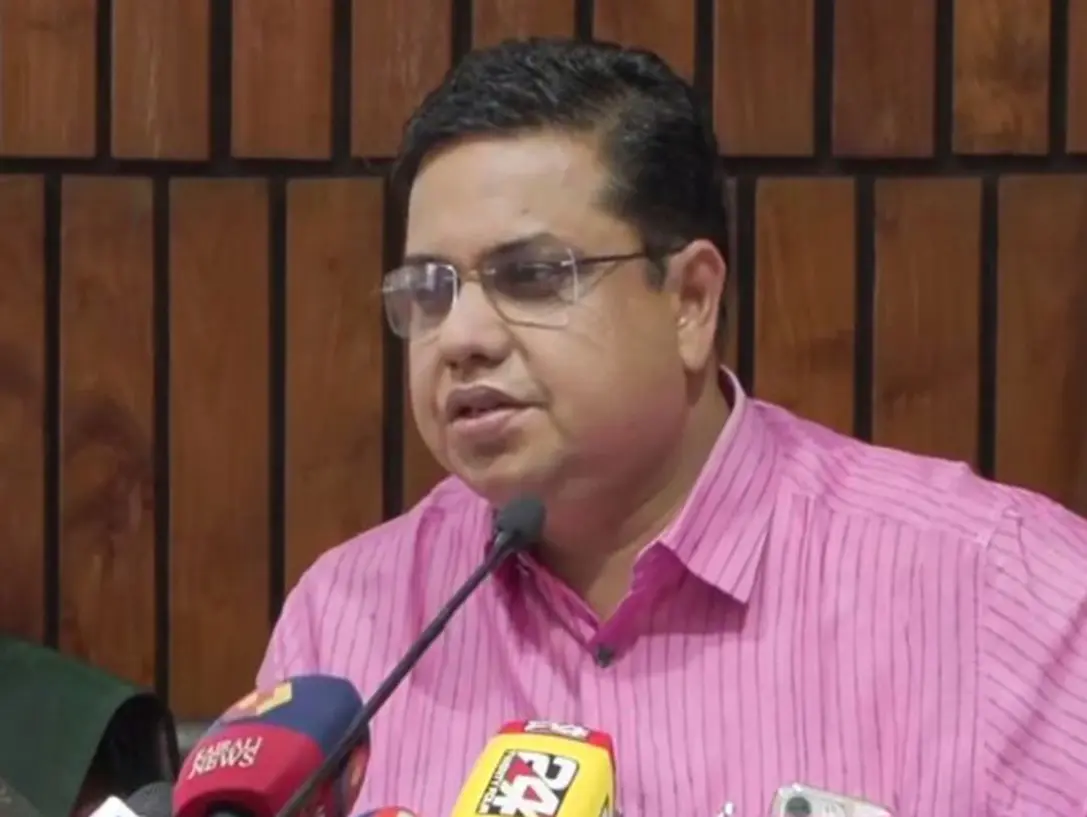 കെഎസ്‌യു പ്രതിഷേധം : മന്ത്രിക്ക് സാരമായി പരിക്കേറ്റു , അനങ്ങാൻ കഴിയുന്നില്ലെന്ന്  സ്പീക്കർ  എ എന്‍ ഷംസീര്‍ 