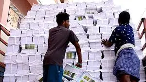9,10 ക്ലാസുകളിലെ പാഠപുസ്തകങ്ങളുടെ വിതരണം ആരംഭിച്ചു