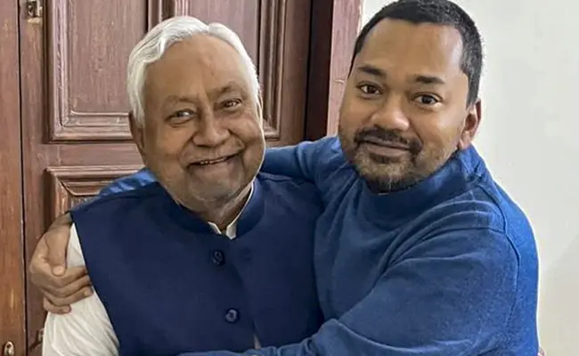 ബിഹാർ മുഖ്യമന്ത്രി നിതീഷ് കുമാറിൻ്റെ മകൻ നിഷാന്ത് കുമാർ സജീവ രാഷ്ട്രീയത്തിലേക്ക്