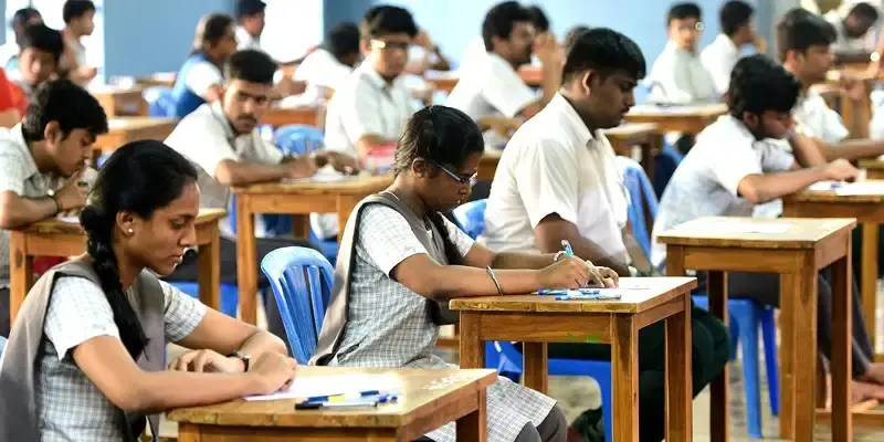 കേരളത്തിൽ എസ്എസ്എൽസി, ഹയർ സെക്കൻഡറി പരീക്ഷകൾക്ക് ഇന്ന് തുടക്കം