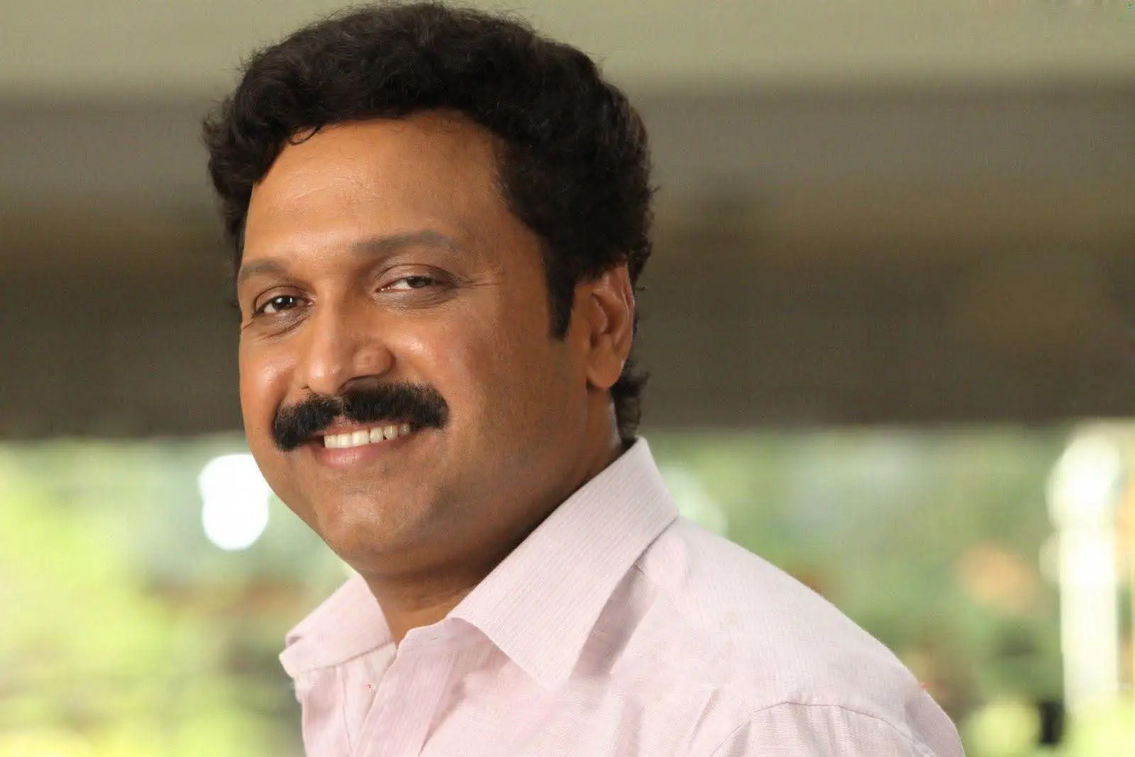 "പ്രഖ്യാപിക്കുന്നത് നടപ്പാക്കാന് പറ്റുന്നതും അന്തസ്സുള്ളതുമായ ആനുകൂല്യങ്ങള് ആയിരിക്കണം ": കെ ബി ഗണേഷ് കുമാര്