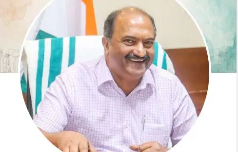"600 രൂപ പോലും കൊടുക്കാത്തവരാണ് 3000 രൂപ കൊടുക്കുമെന്ന് പറയുന്നത് ": കോൺഗ്രസ്സ് പ്രഖ്യാപനത്തെ പരിഹസിച്ച് ധനമന്ത്രി 