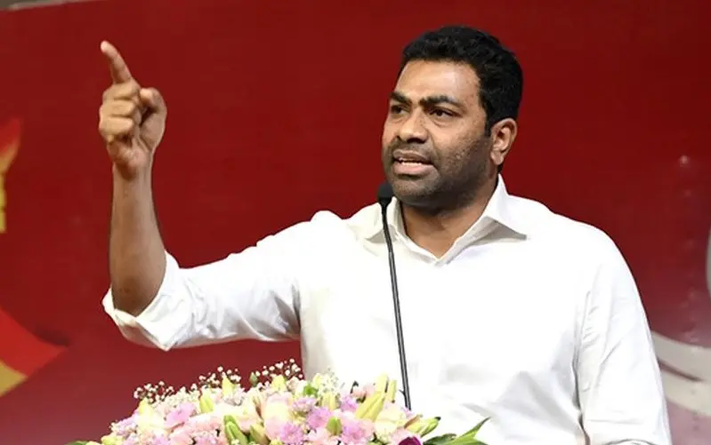 ബിജെപി വമ്പൻ വാഗ്ദാനങ്ങൾ നൽകിയെന്ന വെളിപ്പെടുത്തലുമായി TVKനേതാവ് ആധവ് അർജുന