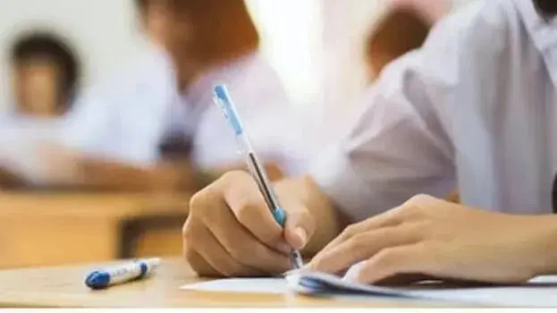 പ്ലസ് ടു പരീക്ഷയെഴുതാൻ സുഹൃത്തിനെ വിട്ടു ; കാസർകോട് ആൾമാറാട്ടത്തിന് കേസ്