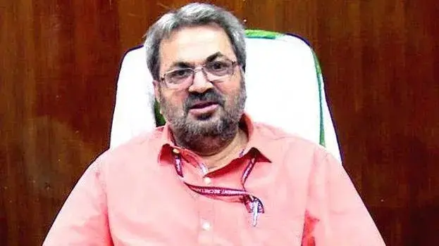 മുഖ്യ തെരഞ്ഞെടുപ്പ് കമ്മീഷണർ ഗ്യാനേഷ് കുമാറിനെതിരെ രൂക്ഷ വിമർശനവുമായി  ടീക്കാറാം മീണ