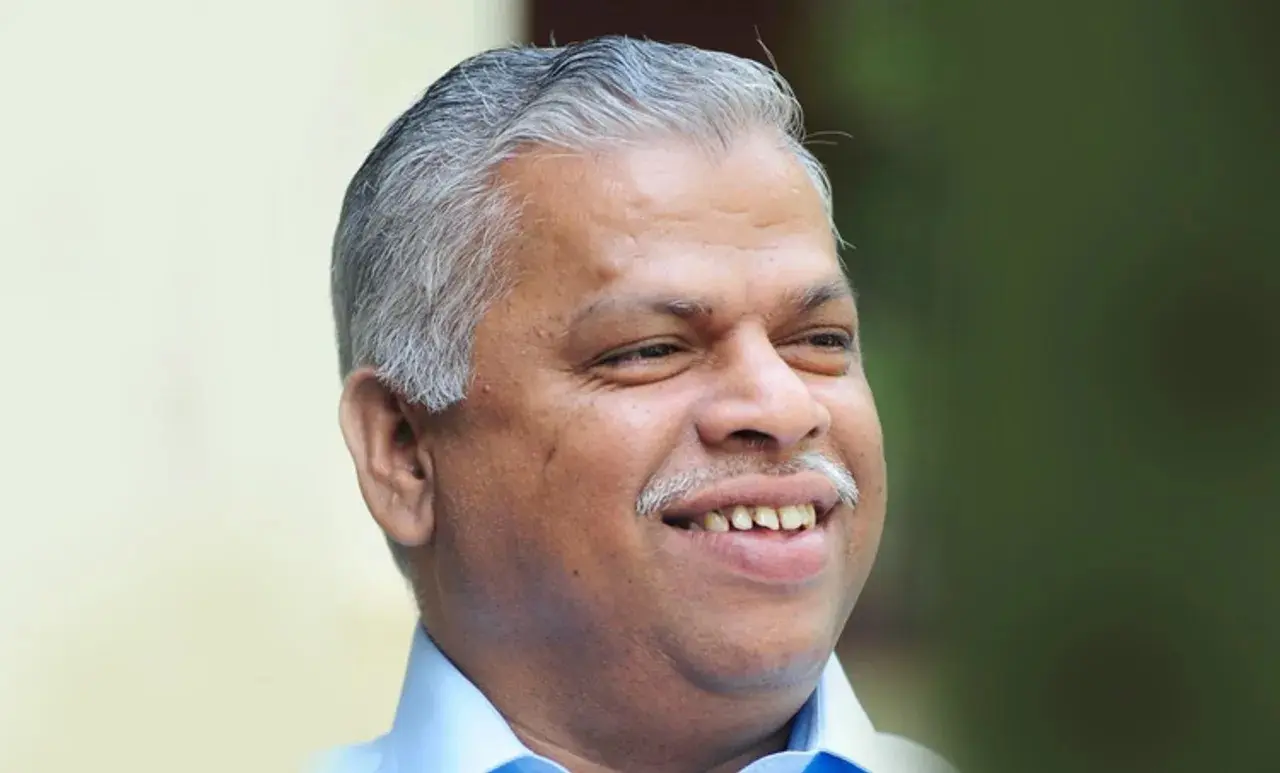 സി.പി.എം നേതാവ് എം വി ജയരാജന് വാഹനാപകടത്തില് പരിക്ക്