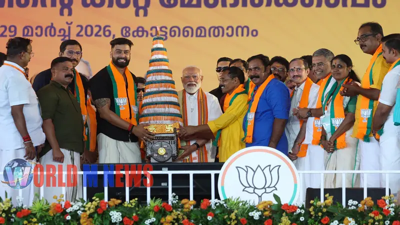 തൃശൂരിനെ ജനസാഗരമാക്കി പ്രധാനമന്ത്രി : പ്രസംഗത്തിൽ ഇടതുവലതുമുന്നണികൾക്കെതിരെ രൂക്ഷ വിമർശനം 