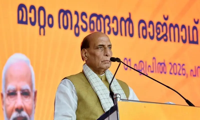 ശബരിമല സ്വര്‍ണക്കൊള്ള സിബിഐയെക്കൊണ്ട് അന്വേഷിപ്പിക്കുമെന്ന് കേന്ദ്ര പ്രതിരോധ മന്ത്രി 