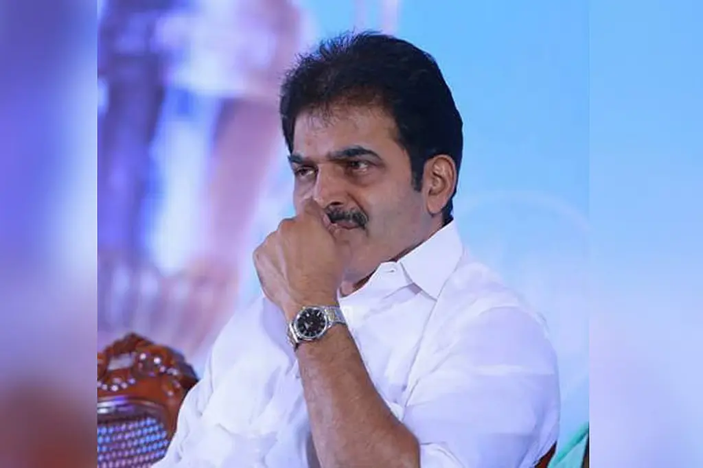 വ്യാജ ആധാര് കാര്ഡ് ആരോപണം: കെ.സി വേണുഗോപാലിനെതിരെ നിയമ നടപടി സ്വീകരിച്ച് സിപിഐഎം