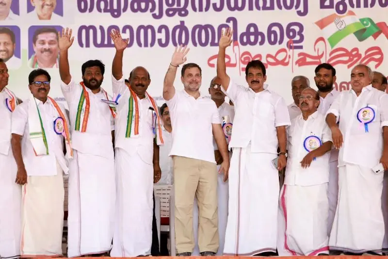 "നരേന്ദ്ര മോദിക്കും പിണറായി വിജയനും ധാർഷ്‌ട്യം, രണ്ടുപേരും അധികാരം കൊണ്ട് മത്തുപിടിച്ചവർ ": രാഹുല്‍ ഗാന്ധി