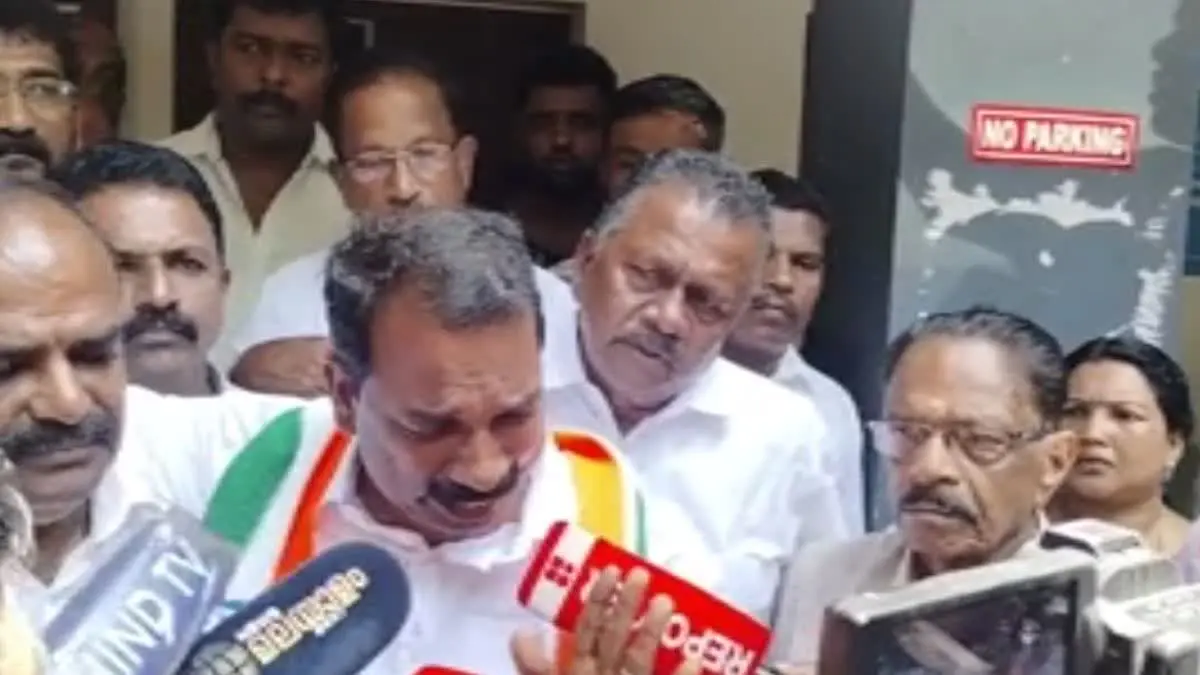 സി വി ശാന്തകുമാർ കൊലക്കേസ് പ്രതിയെന്ന  പ്രചാരണം; എല്‍ഡിഎഫ് സ്ഥാനാര്‍ഥിക്കെതിരെ കേസെടുക്കാന്‍ നിര്‍ദേശം