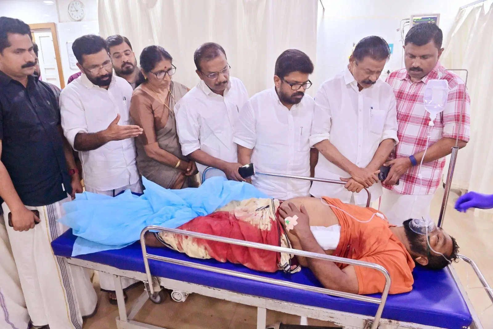 കണ്ണൂര്‍ മുല്ലക്കൊടിയില്‍ സിപിഎം പ്രവര്‍ത്തകന് കുത്തേറ്റു