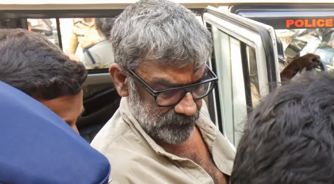 സംവിധായകൻ രഞ്ജിത്തിന് കോടതി ജാമ്യം അനുവദിച്ചു.