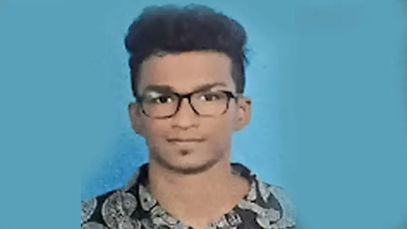 അഞ്ചരക്കണ്ടി മെഡിക്കൽ കോളജ്  കെട്ടിടത്തിൽ  നിന്ന് വീണ് ബി.ഡി.എസ് വിദ്യാർത്ഥി മരിച്ചു