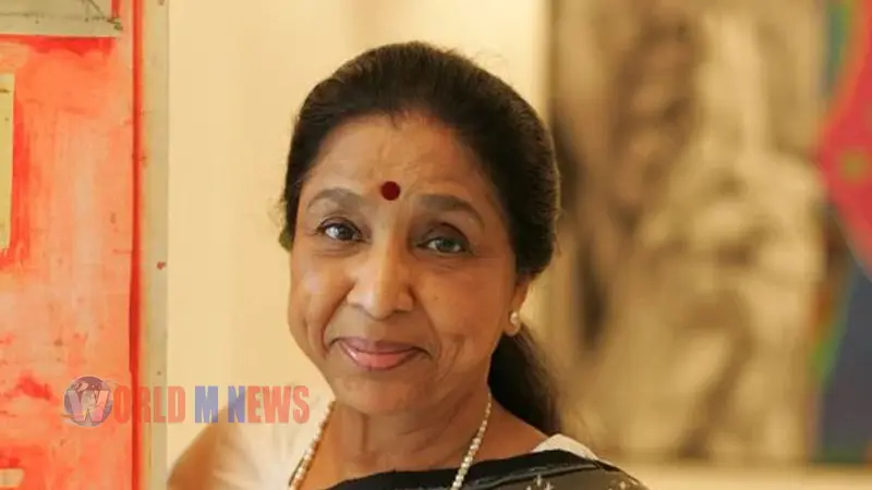 പ്രശസ്‌ത  ഗായിക ആശാ ഭോസ്‍ലെയെ ഹൃദയാഘാതത്തെ തുടർന്ന്  ആശുപത്രിയിൽ പ്രവേശിപ്പിച്ചു
