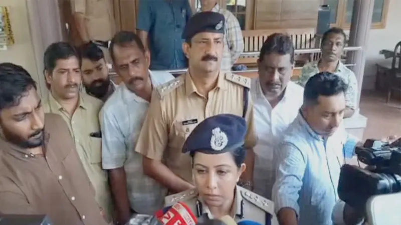 പതിനാറുകാരിയെ കൊലപ്പെടുത്തിയ ശേഷം ബന്ധുവായ യുവാവ് ജീവനൊടുക്കി.