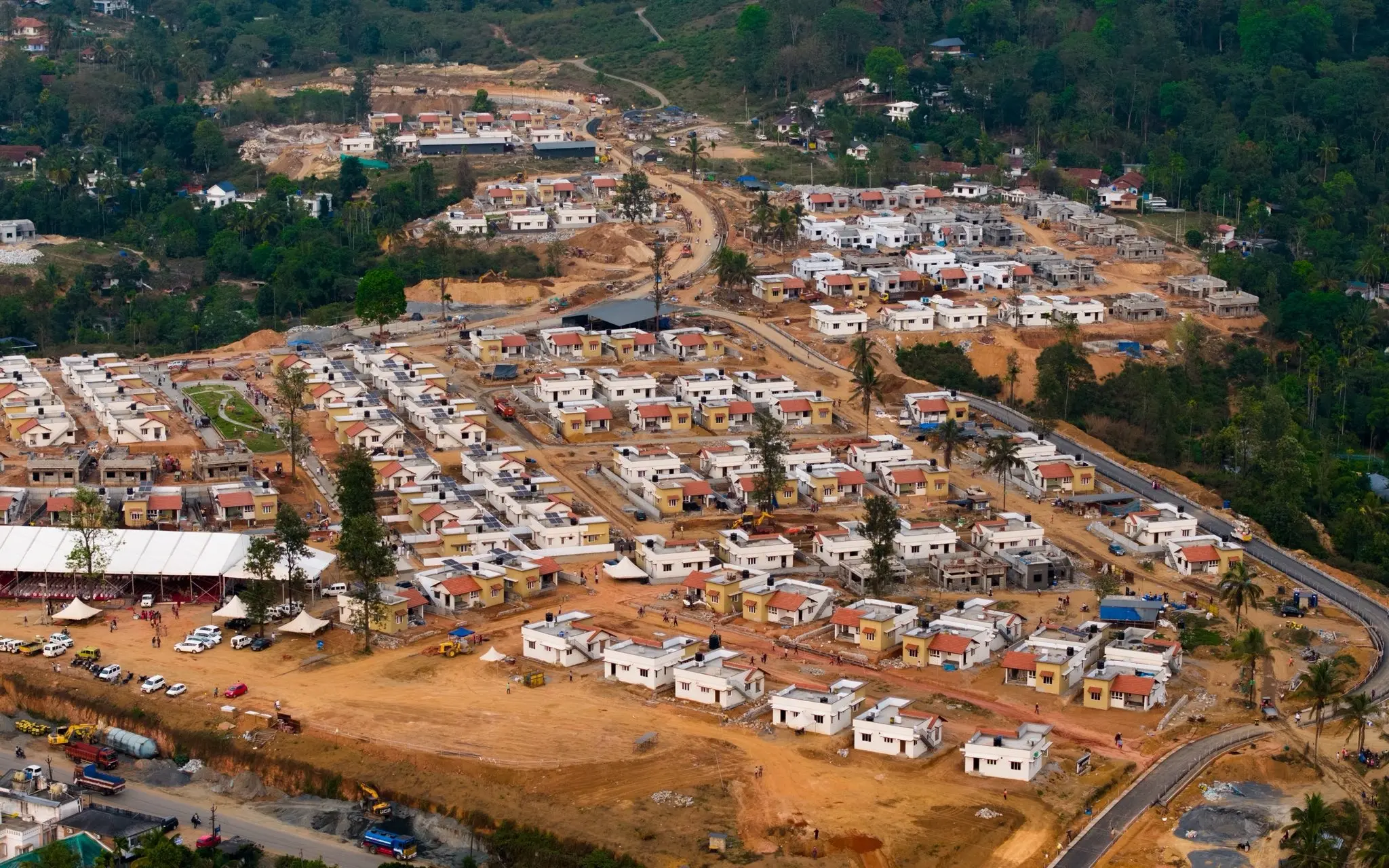 വയനാട് ടൗൺഷിപ്പ്: 178 വീടുകൾ നാളെ കിഫ്കോണിനു കൈമാറും