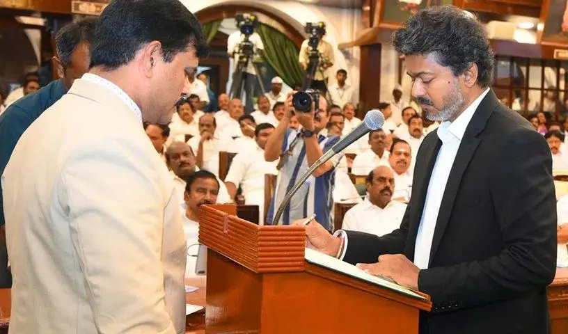  നിയമസഭയിൽ കരുത്ത് തെളിയിക്കണം :തമിഴ്‌നാട്ടിൽ വിജയ് സർക്കാറിന് ഇന്ന് നിർണായക ദിനം