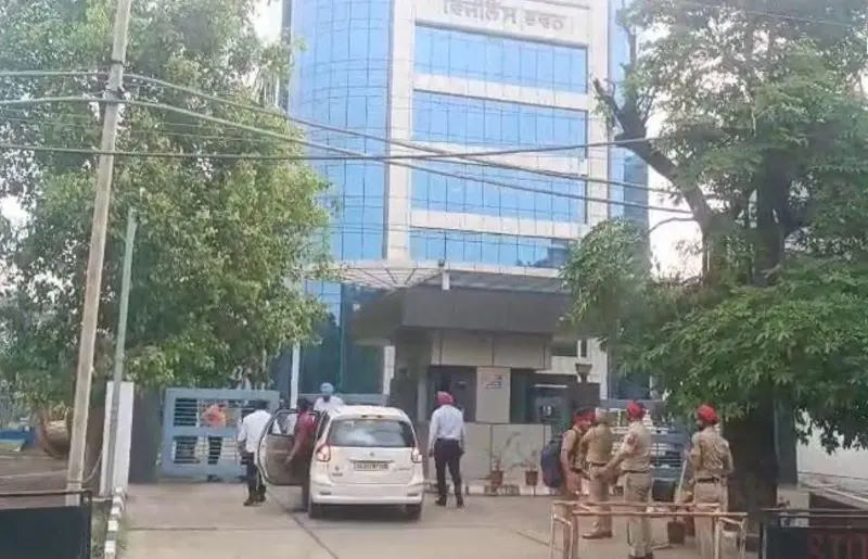 പഞ്ചാബ് വിജിലൻസ് ആസ്ഥാനത്ത് സിബിഐ റെയ്ഡ്