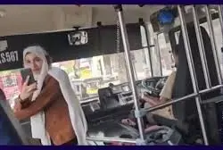 സ്റ്റോപ്പിലാത്ത സ്ഥലത്ത് നിര്‍ത്തിയില്ല; കെഎസ്ആർടിസി ബസിൻ്റെ സൈഡ് ഗ്ലാസ് അടിച്ച് തകർത്ത് യുവതി