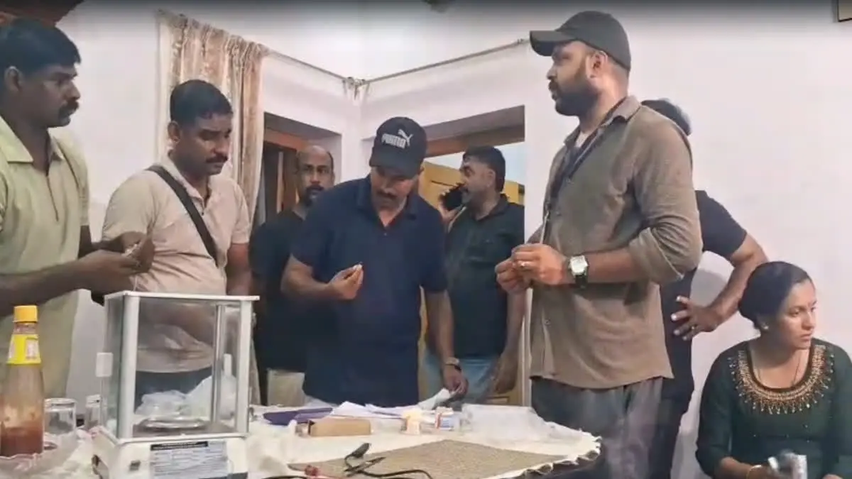 കൊറിയർ വഴി എംഡിഎംഎ കടത്താൻ ശ്രമം; പാഴ്‌സലിനൊപ്പം പൊലീസും വീട്ടിലെത്തി